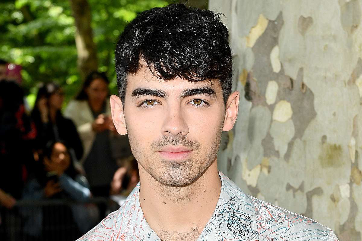 Joe Jonas 