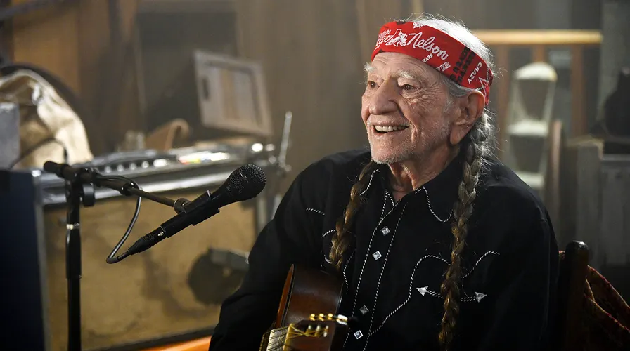 Willie Nelson Biography