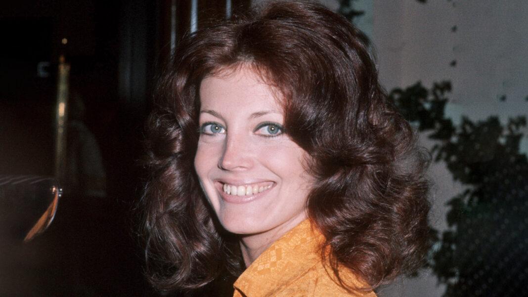 Gayle Hunnicutt